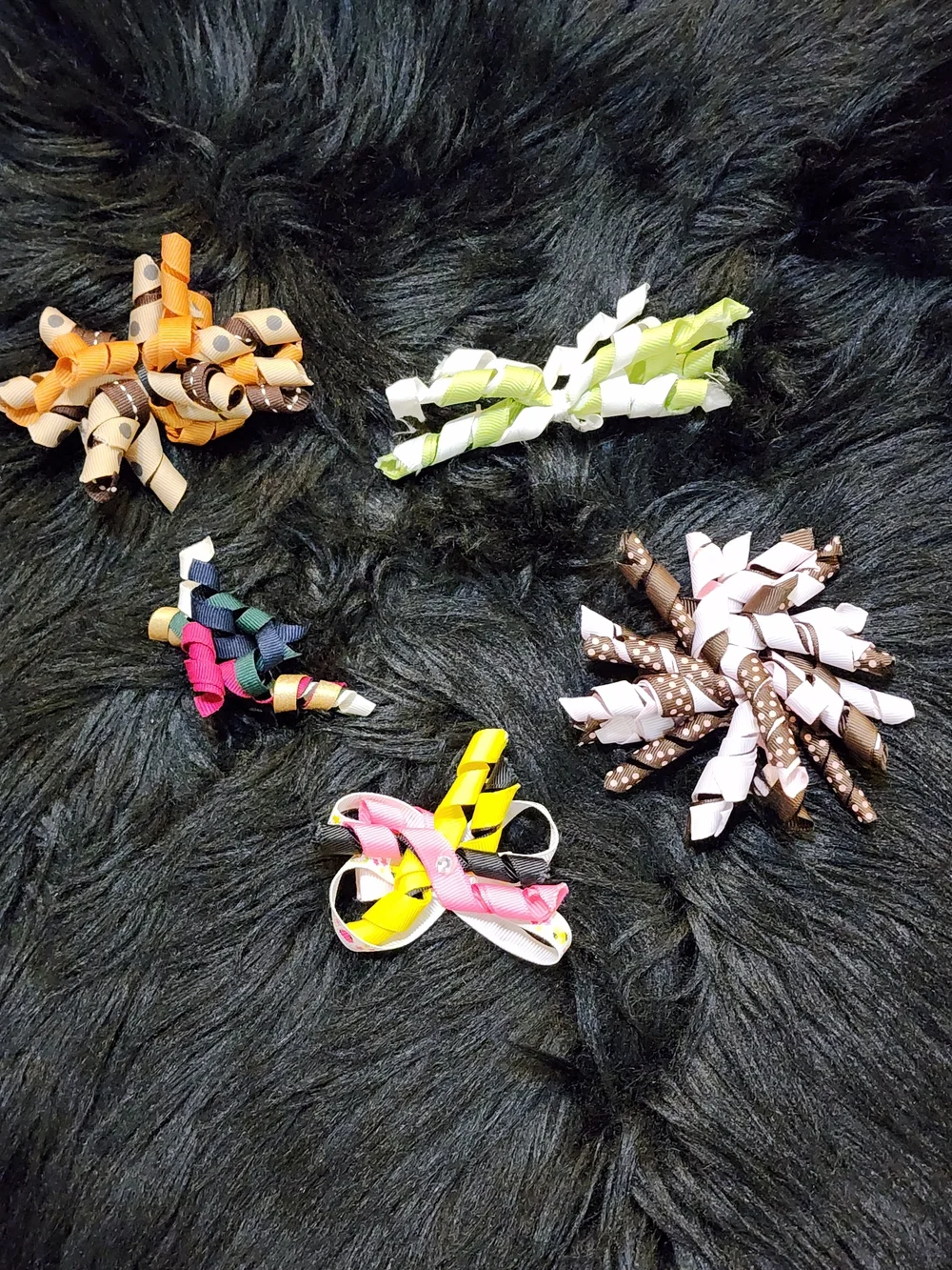 Set Of 5 Kids Korker Hair Clips in Pink, Yellow, Green, Orange, Brown, Navy